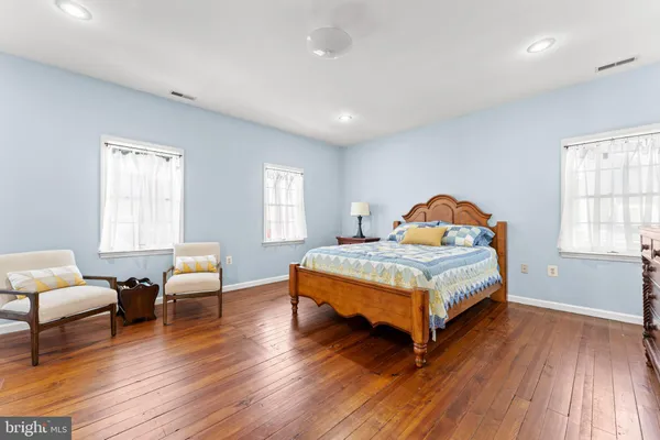 $595,000 | 214 South Royal Avenue, Front Royal, VA 22630