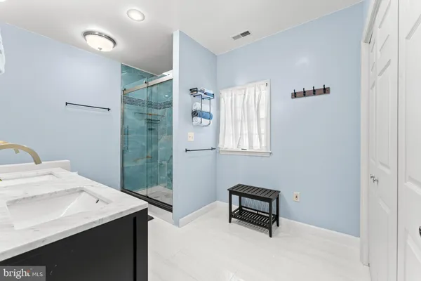 $595,000 | 214 South Royal Avenue, Front Royal, VA 22630