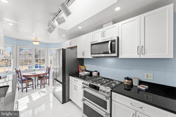$595,000 | 214 South Royal Avenue, Front Royal, VA 22630