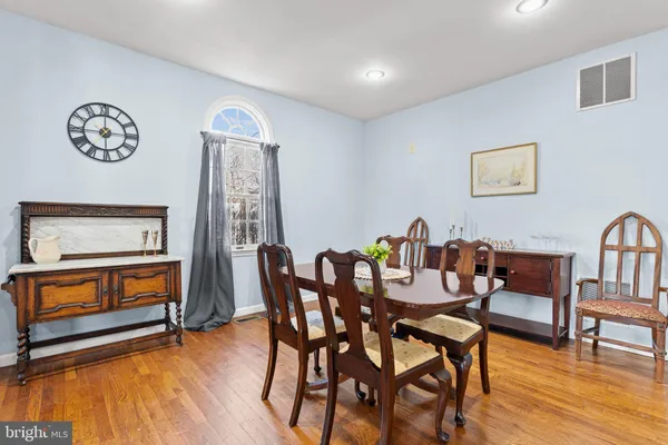 $595,000 | 214 South Royal Avenue, Front Royal, VA 22630