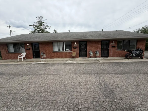 $275,000 | 4186 Drouillard Street, Lincoln Park, MI 48146
