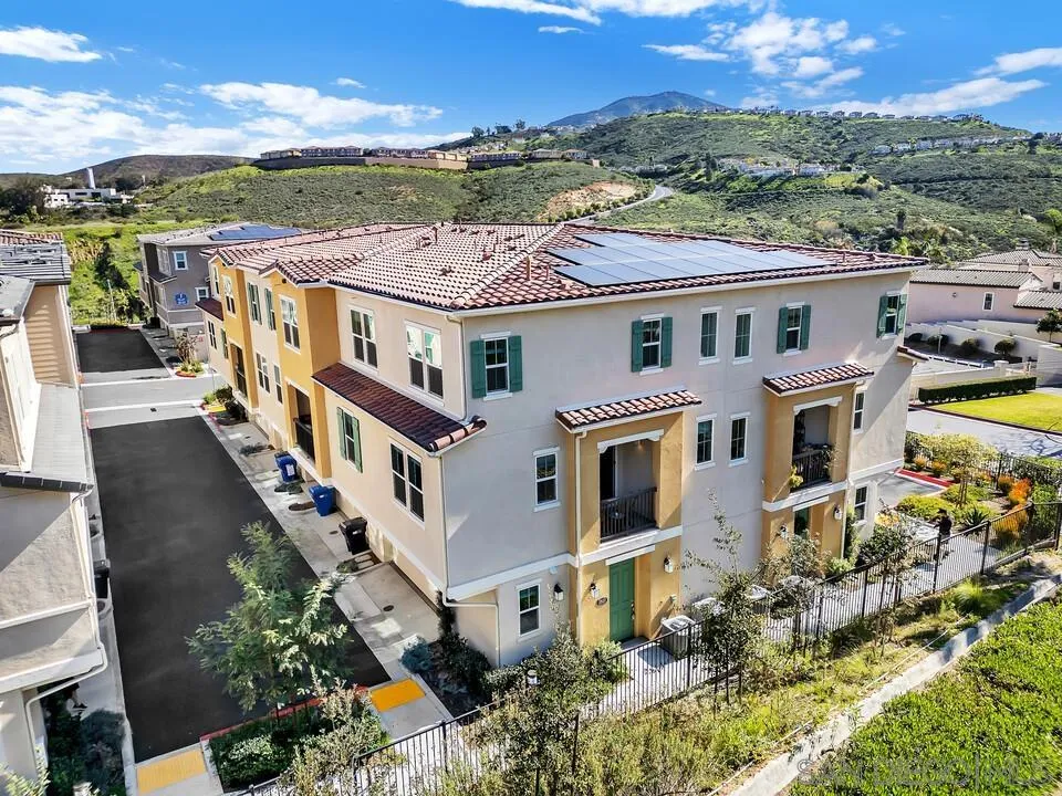 2822 Juniper Berry Street Spring Valley, CA 91977 - Photo 2 of 34