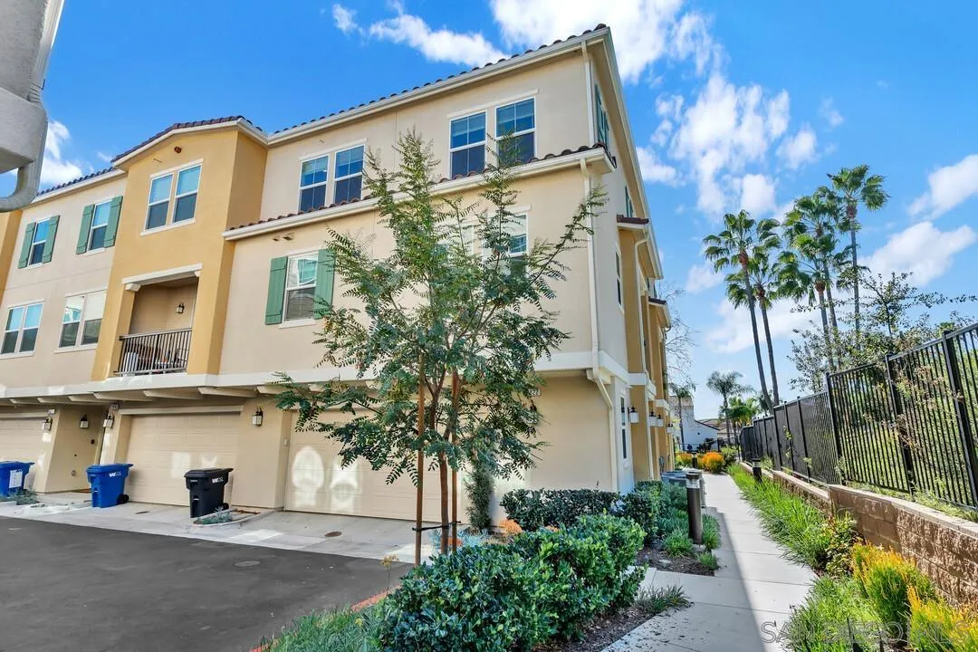 2822 Juniper Berry Street Spring Valley, CA 91977 - Photo 3 of 34