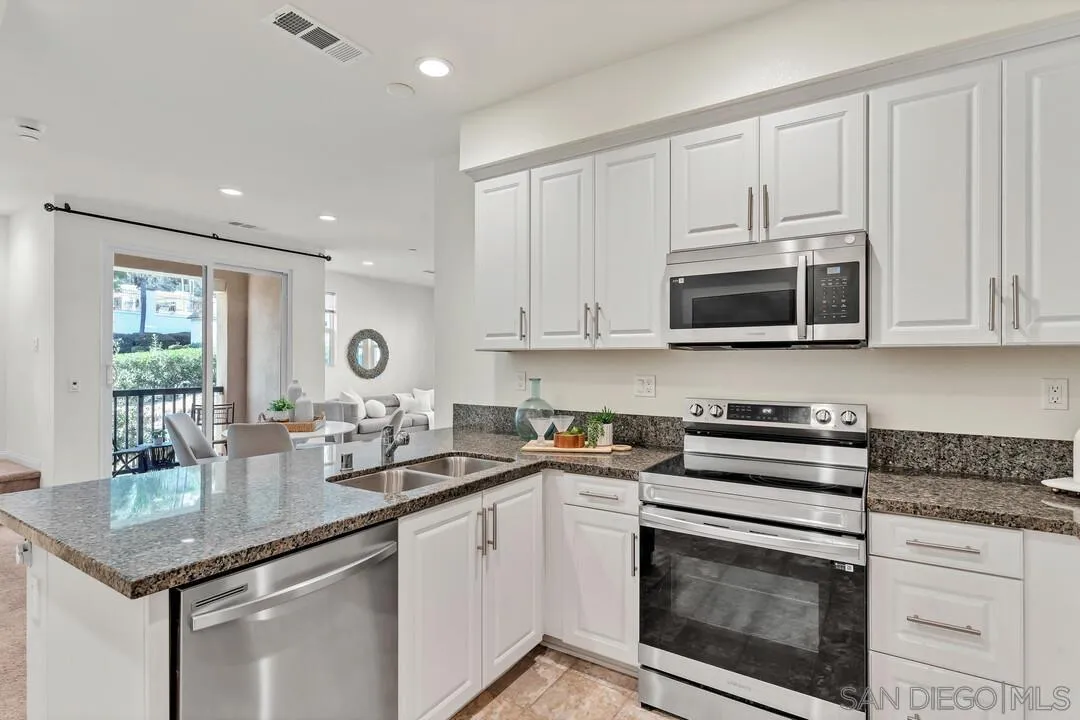 2822 Juniper Berry Street Spring Valley, CA 91977 - Photo 7 of 34