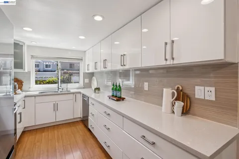 $1,149,000 | 28086 Thorup Lane, Hayward, CA 94542