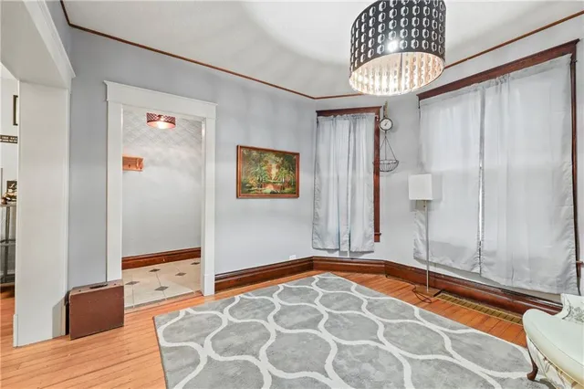 $269,500 | 406 South Russell Street, Odessa, MO 64076