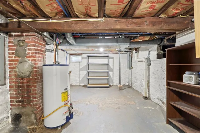 $269,500 | 406 South Russell Street, Odessa, MO 64076