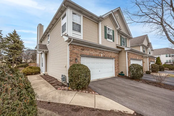 $404,900 | 1016 Middleton Place, Unit 1016, Lisle, IL 60532