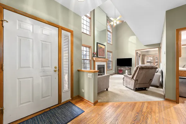 $404,900 | 1016 Middleton Place, Unit 1016, Lisle, IL 60532