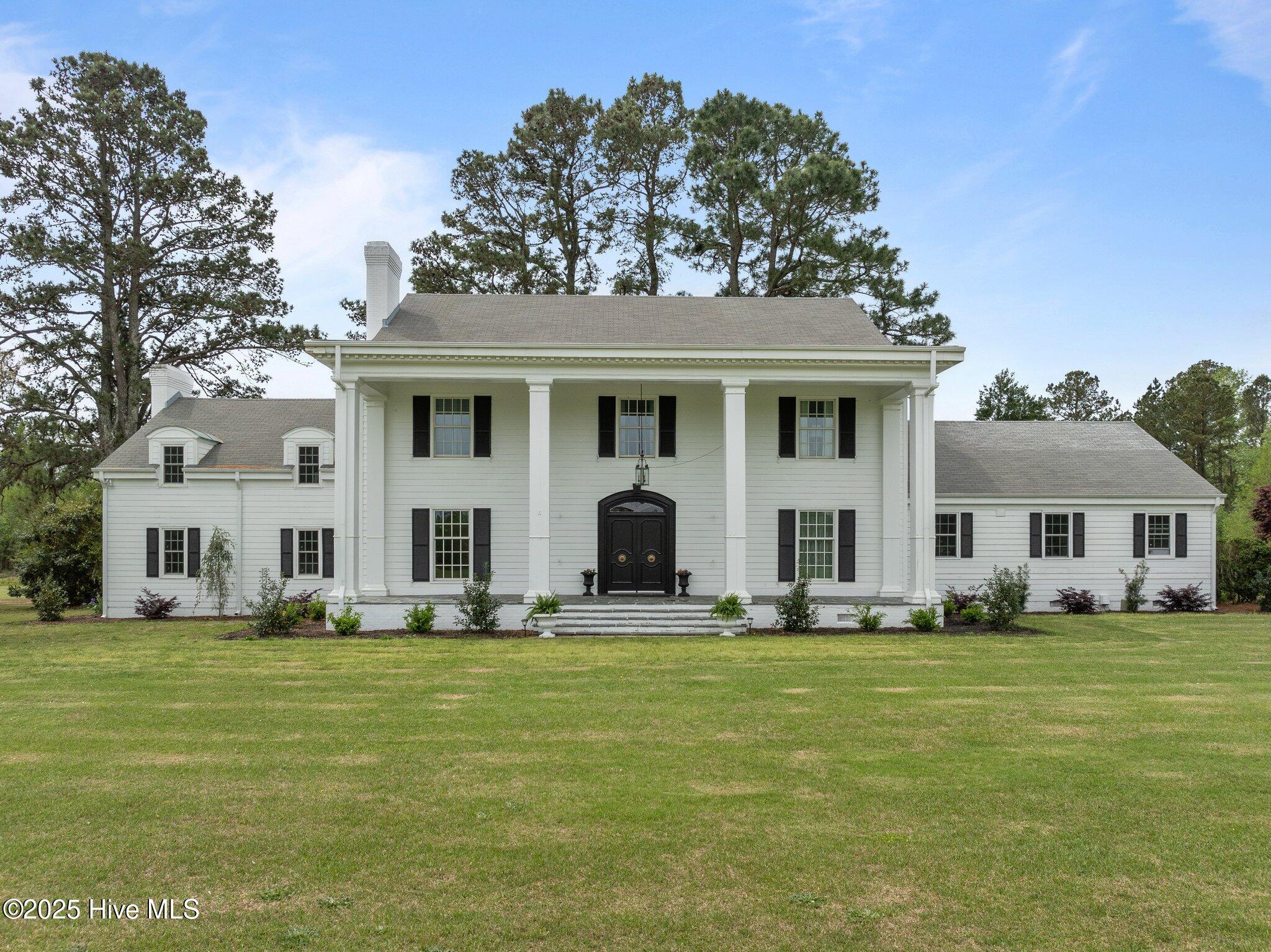 442 Whichards Beach Road Chocowinity, NC 27817 - Photo 1 of 79 Main View