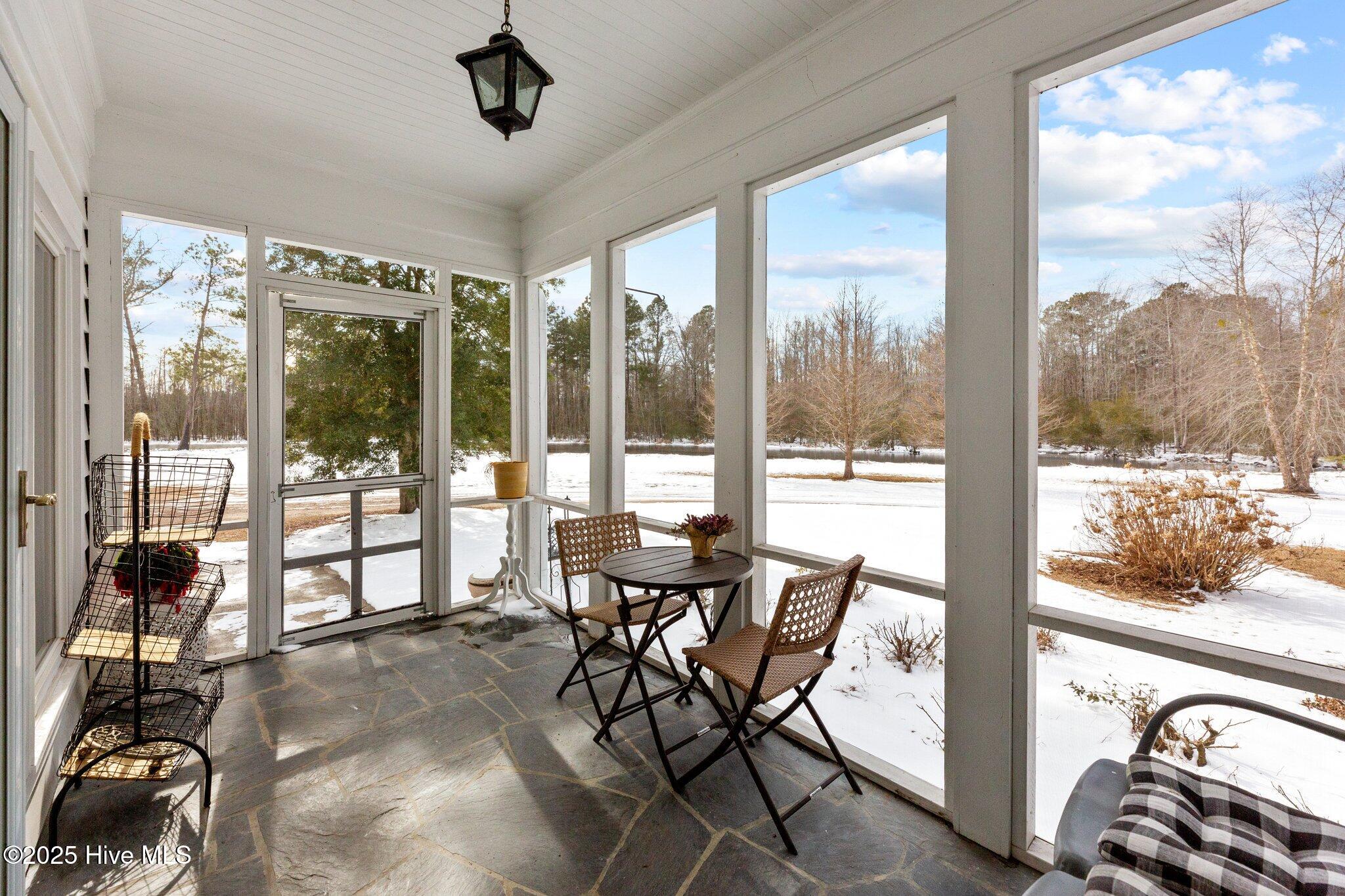 442 Whichards Beach Road Chocowinity, NC 27817 - Photo 40 of 79 Screened-in Porch