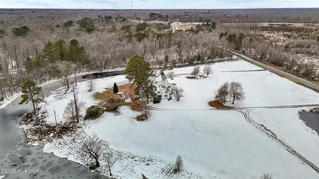 $995,000 | 442 Whichards Beach Road, Chocowinity, NC 27817