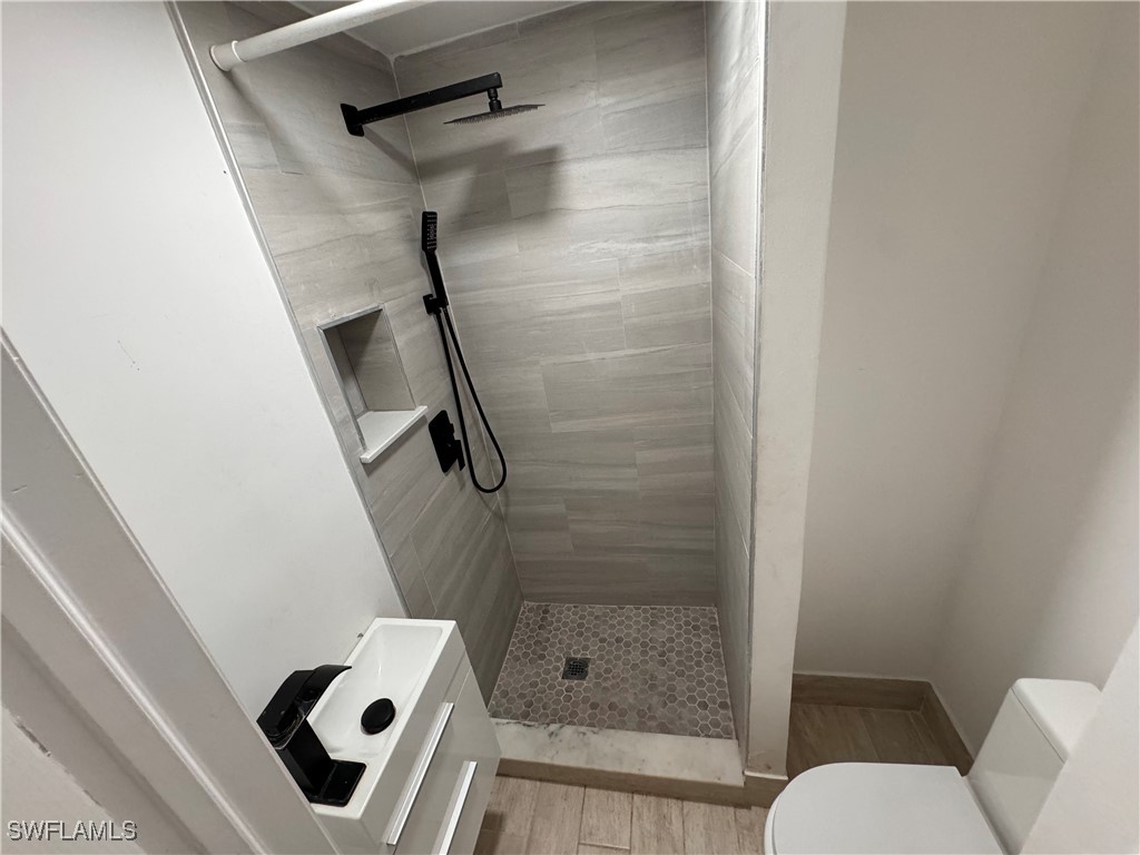 15344 Wall Drive Fort Myers, FL 33908 - Photo 12 of 21 a bathroom with a shower