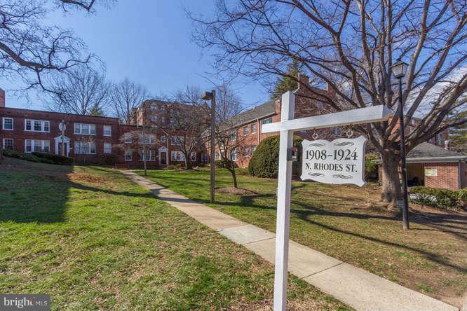 1924 North Rhodes Street, Unit 88 Arlington, VA 22201 - Photo 14 of 20 a view of a street with houses
