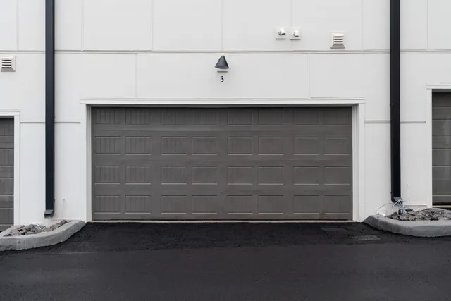 $3,800 | 910 Youngs Lane, Unit 3, Nashville, TN 37207