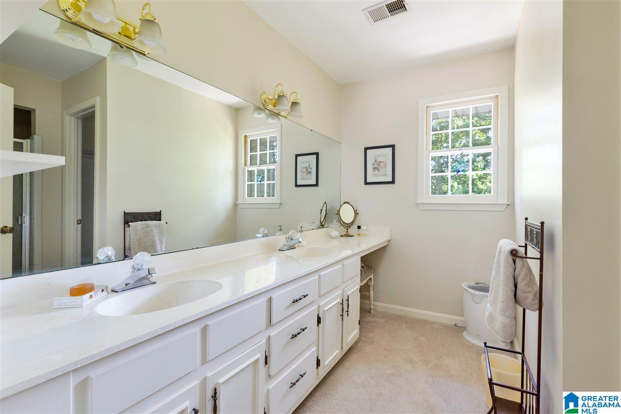 1525 Saulter View Road Birmingham, AL 35209 - Photo 18 of 27