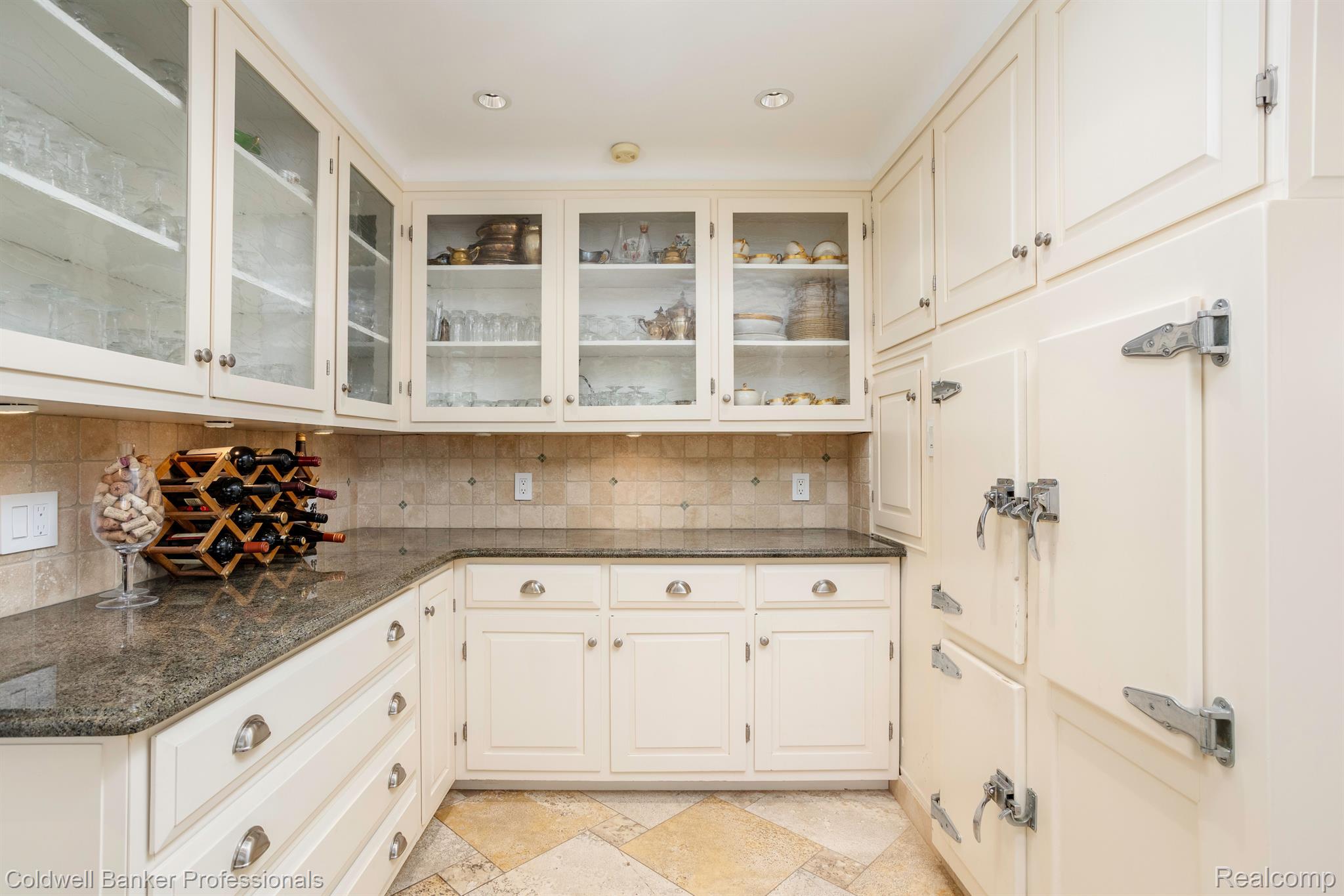 25 Fisher Road Grosse Pointe, MI 48230 - Photo 21 of 60 Gallery Image 21