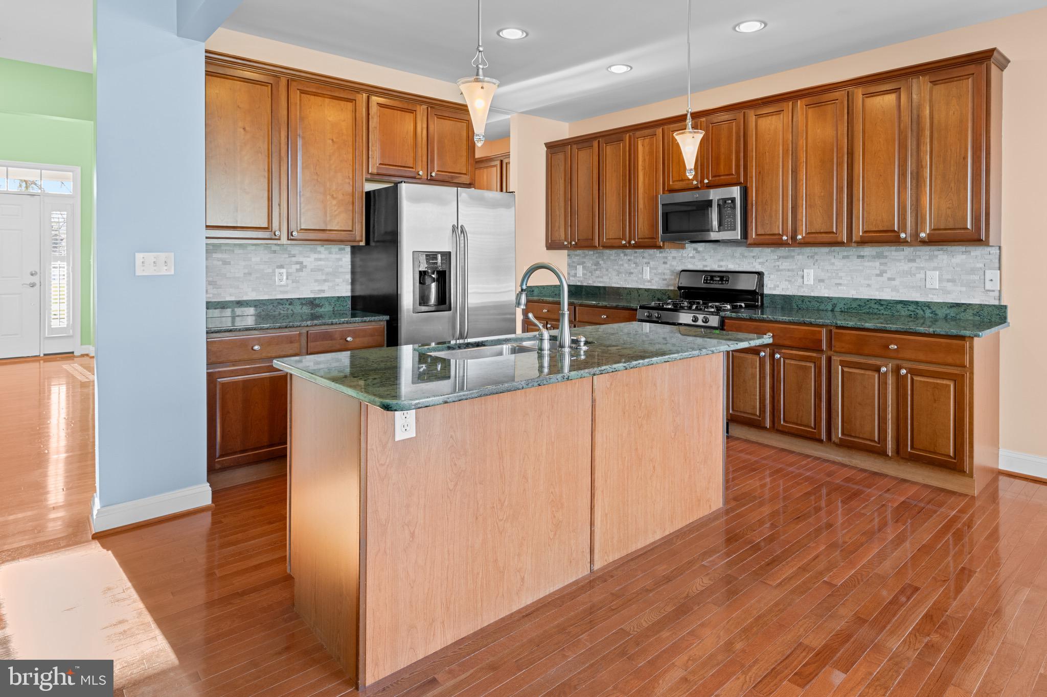 31436 Waters Way Lewes, DE 19958 - Photo 18 of 70 Large island with overhang for seating