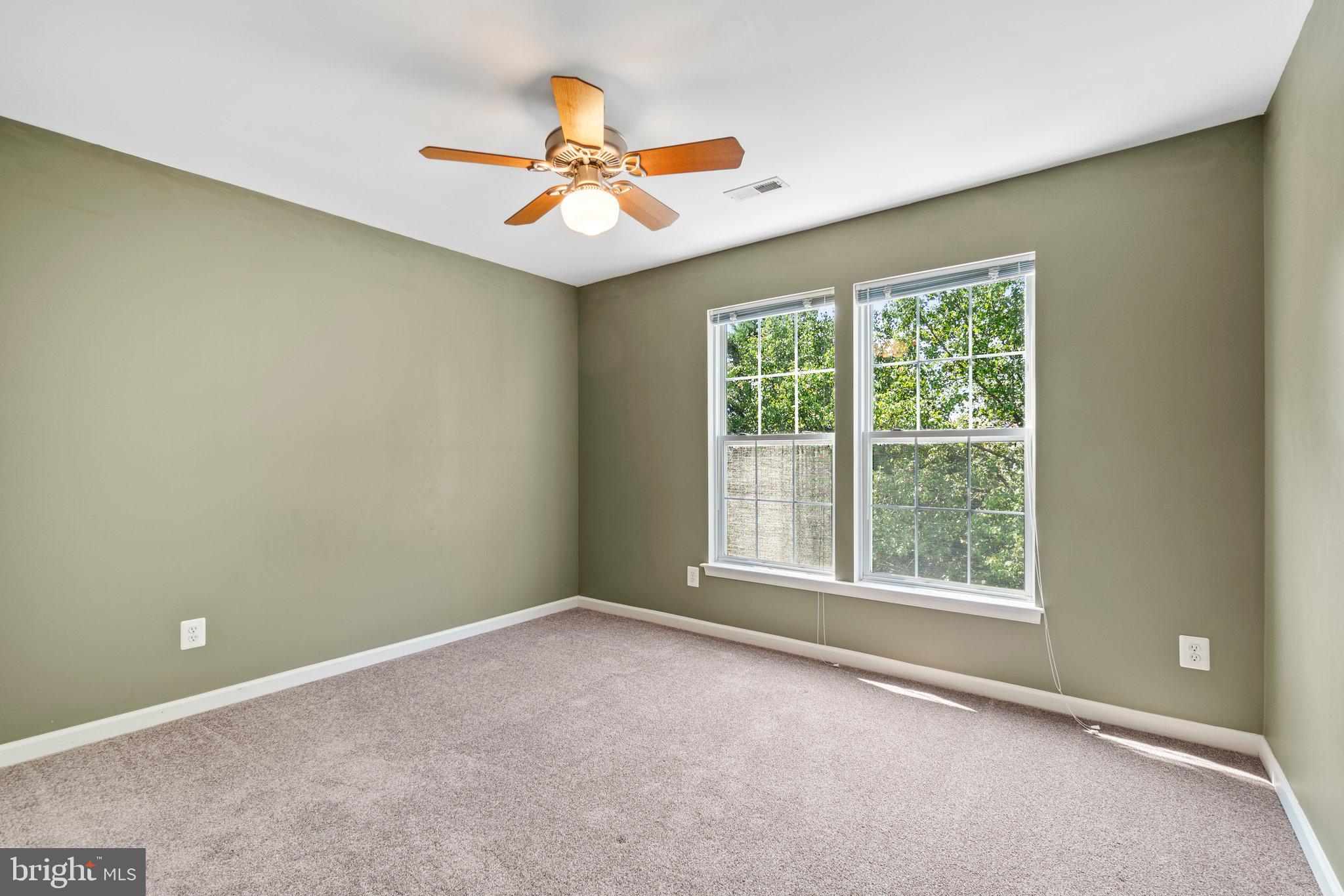 21255 Olive Green Court Ashburn, VA 20147 - Photo 21 of 32 an empty room with a window