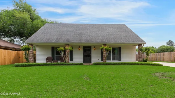 $299,000 | 127 Alyene Drive, Lafayette, LA 70506