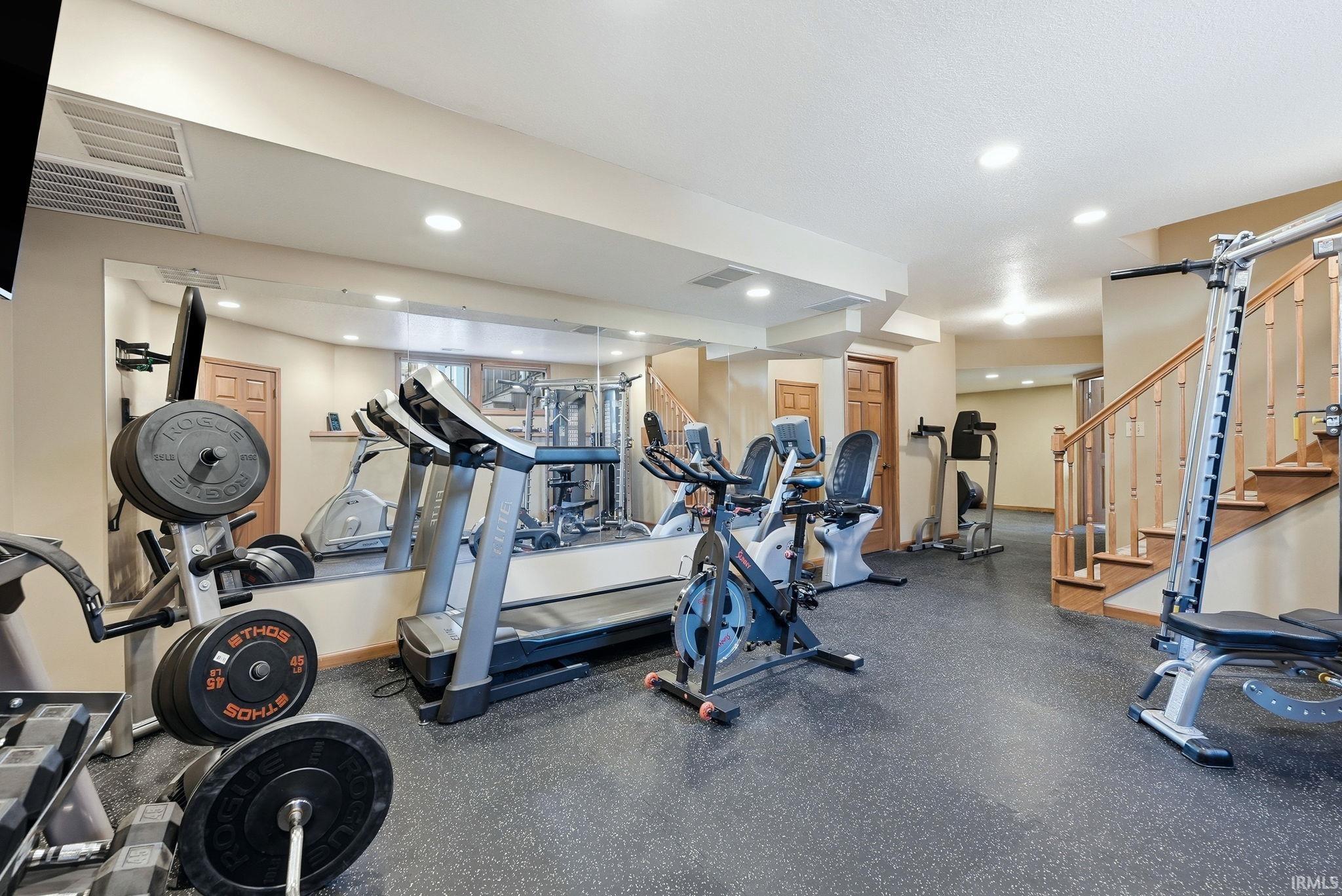 18621 Amstutz Road Auburn, IN 46706 - Photo 24 of 35