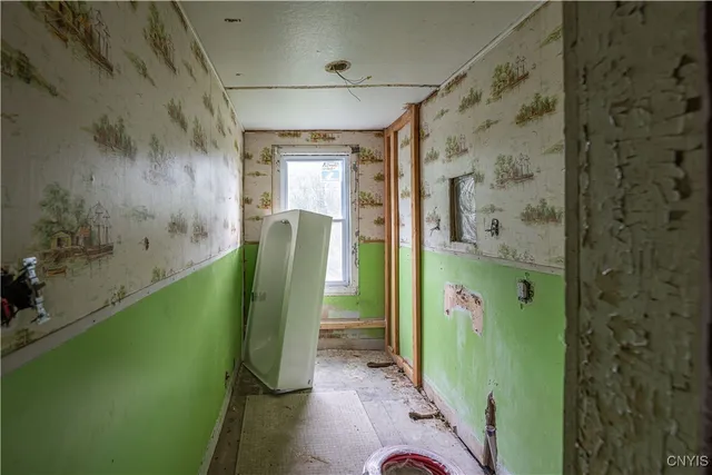 $65,000 | 247 Loomis Street, Little Falls, NY 13365