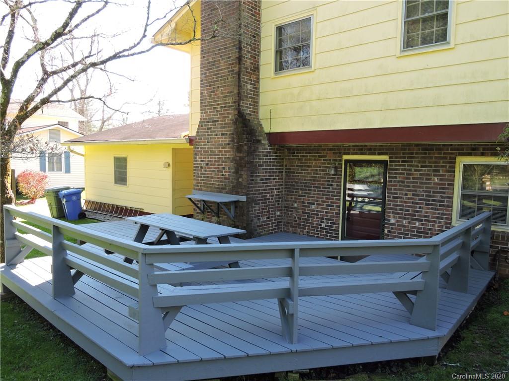 87 Underhill Road Hendersonville, NC 28792 - Photo 20 of 30 Gallery Image 20