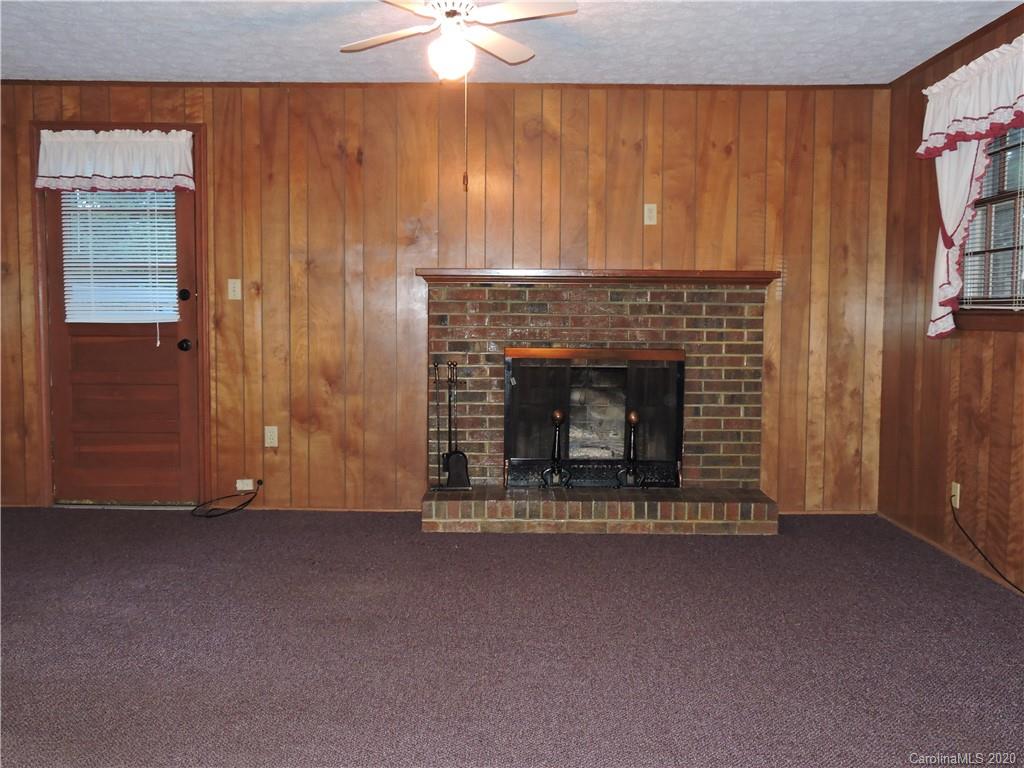 87 Underhill Road Hendersonville, NC 28792 - Photo 21 of 30 Gallery Image 21