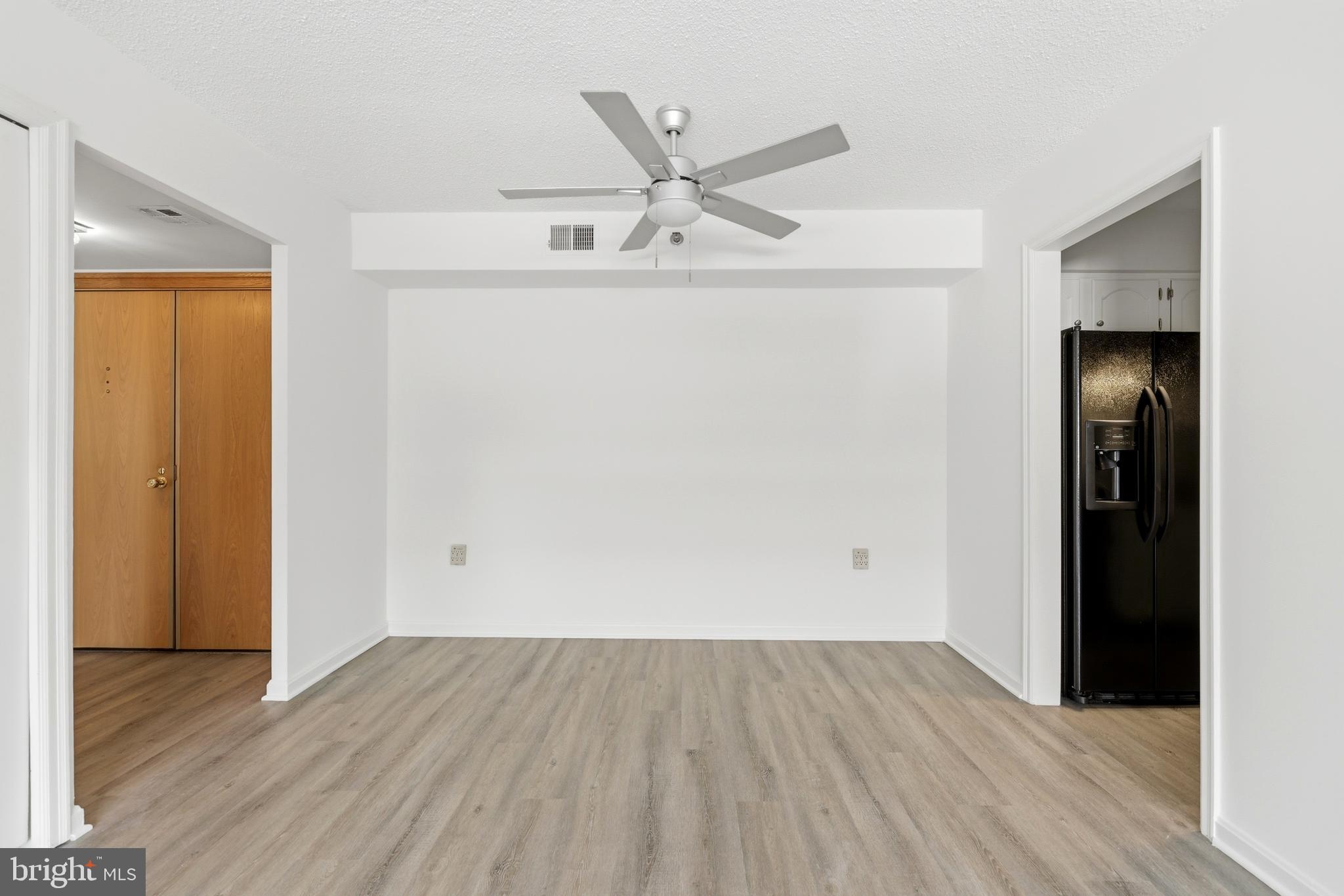 1301 North Courthouse Road, Unit 1205 Arlington, VA 22201 - Photo 5 of 31