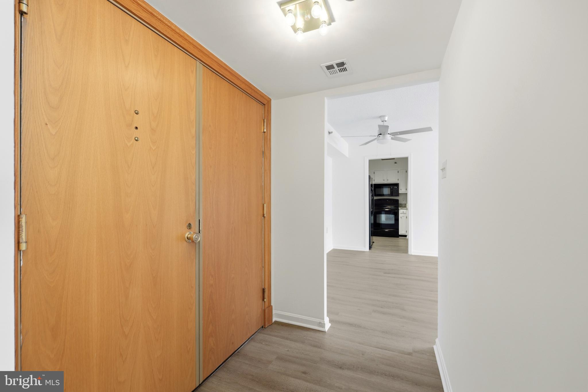 1301 North Courthouse Road, Unit 1205 Arlington, VA 22201 - Photo 9 of 31