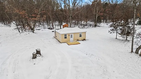 $198,900 | 230 Solon Street Northeast, Cedar Springs, MI 49319