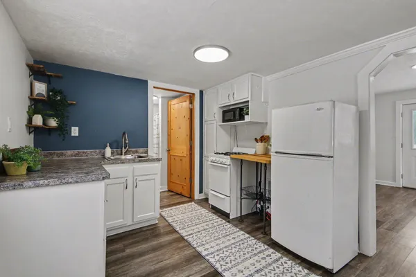 $198,900 | 230 Solon Street Northeast, Cedar Springs, MI 49319