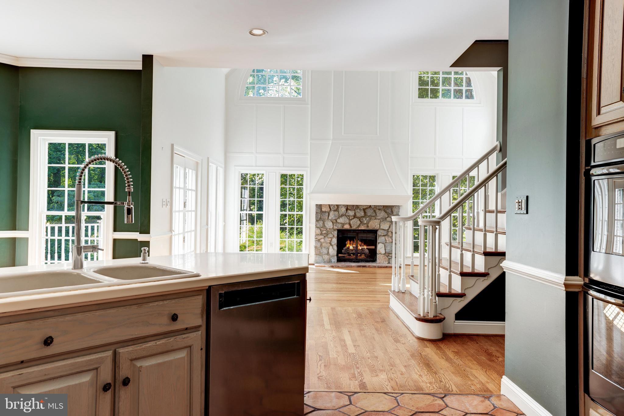 530 Walker Road Great Falls, VA 22066 - Photo 14 of 52 Gallery Image 14