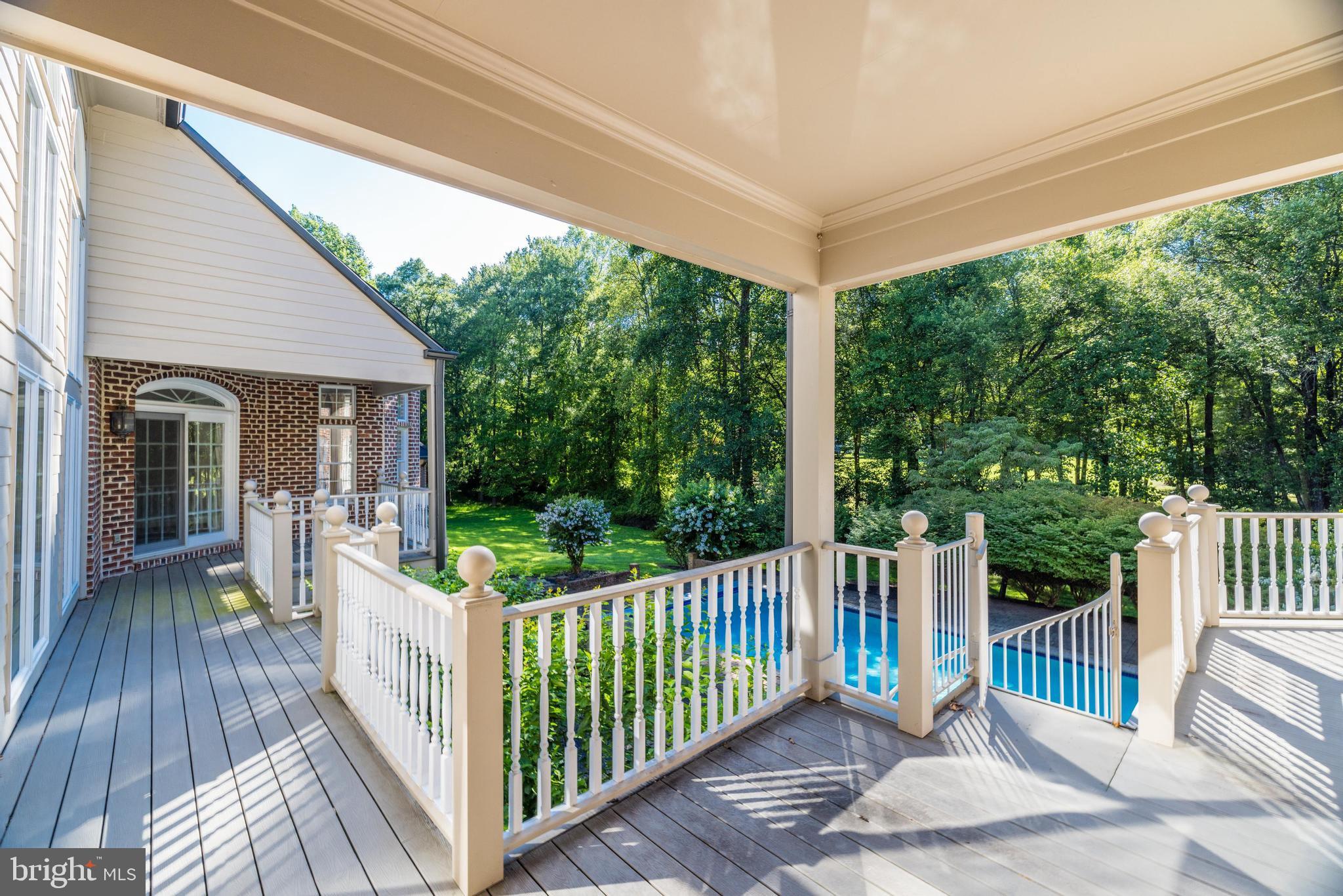 530 Walker Road Great Falls, VA 22066 - Photo 24 of 52 Gallery Image 24