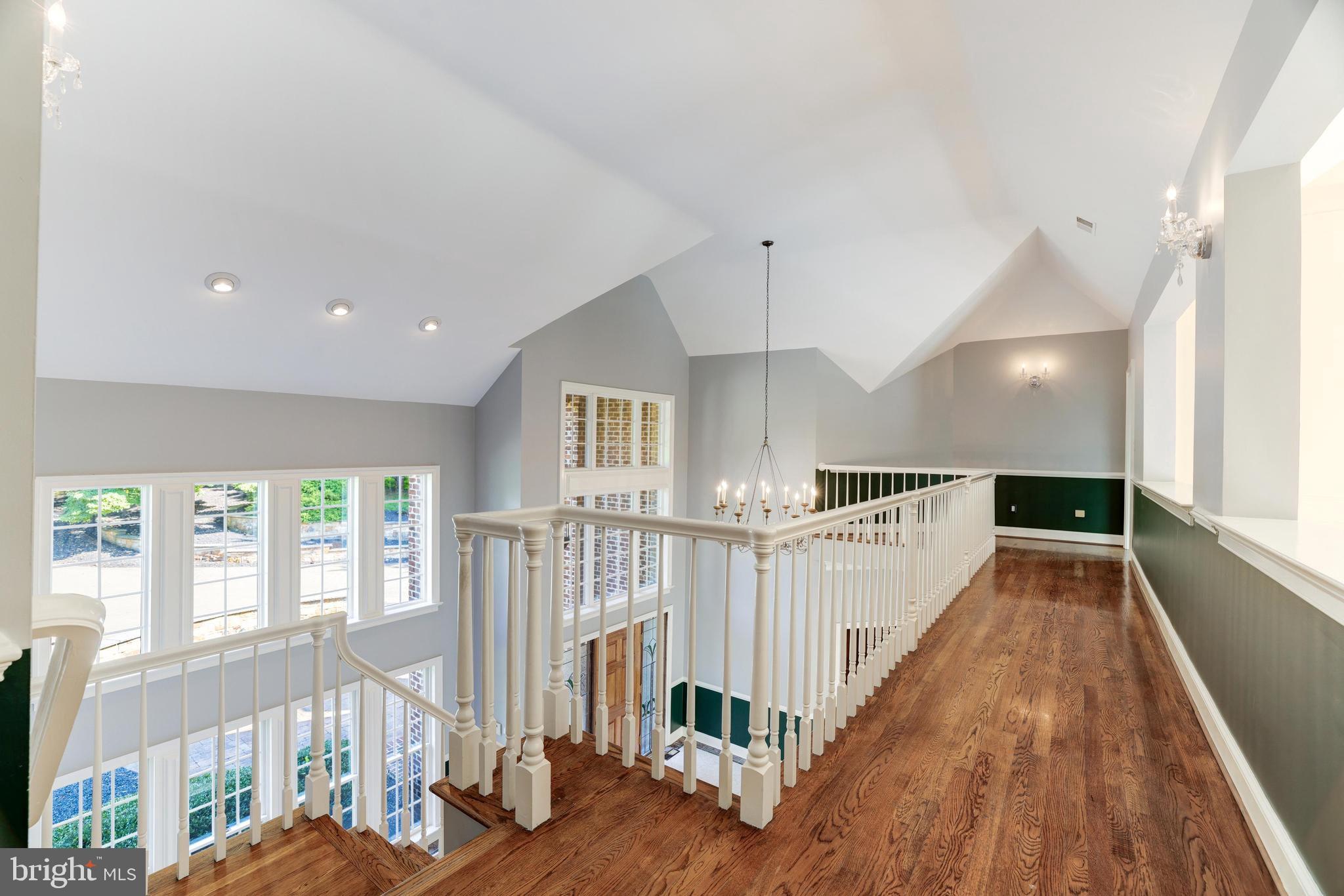 530 Walker Road Great Falls, VA 22066 - Photo 28 of 52 Gallery Image 28
