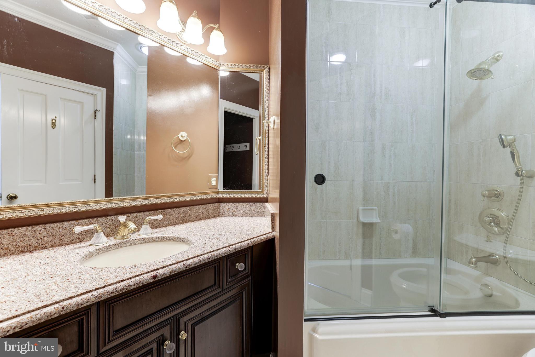 530 Walker Road Great Falls, VA 22066 - Photo 30 of 52 Gallery Image 30