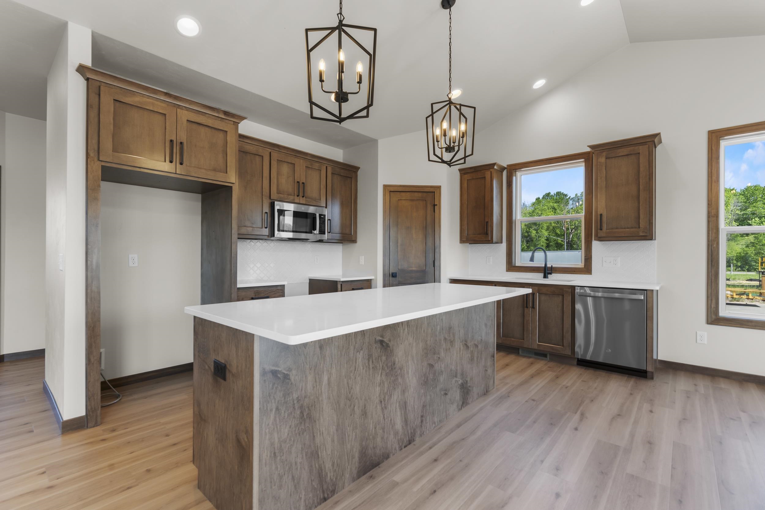 N8870 Killarney Way Menasha, WI 54952 - Photo 17 of 75