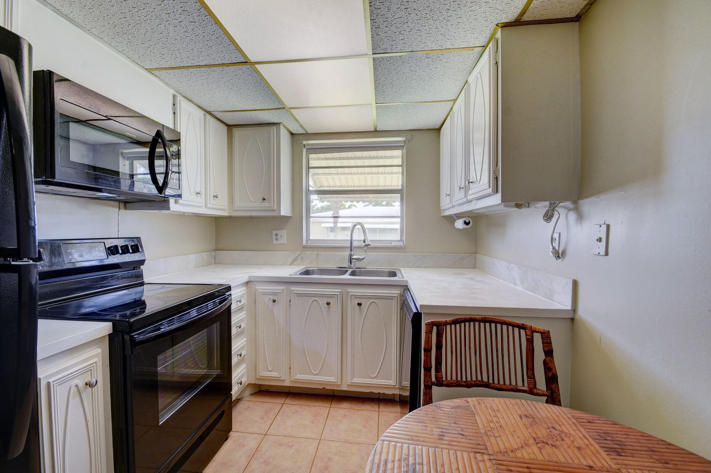 3301 Valley Road, Unit C Boynton Beach, FL 33435 - Photo 13 of 29 13_apartment (13)