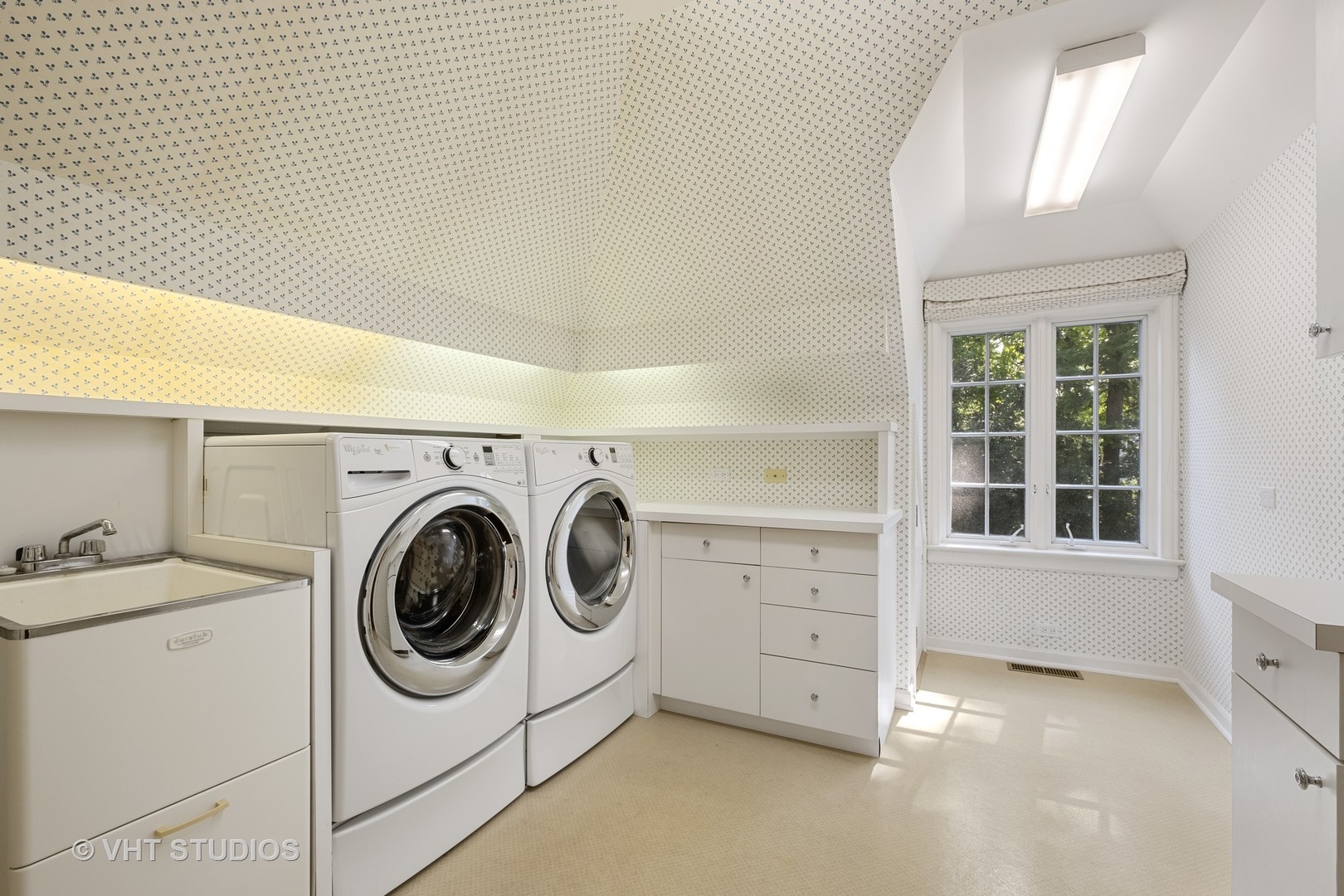 12 Kent Road Winnetka, IL 60093 - Photo 26 of 38