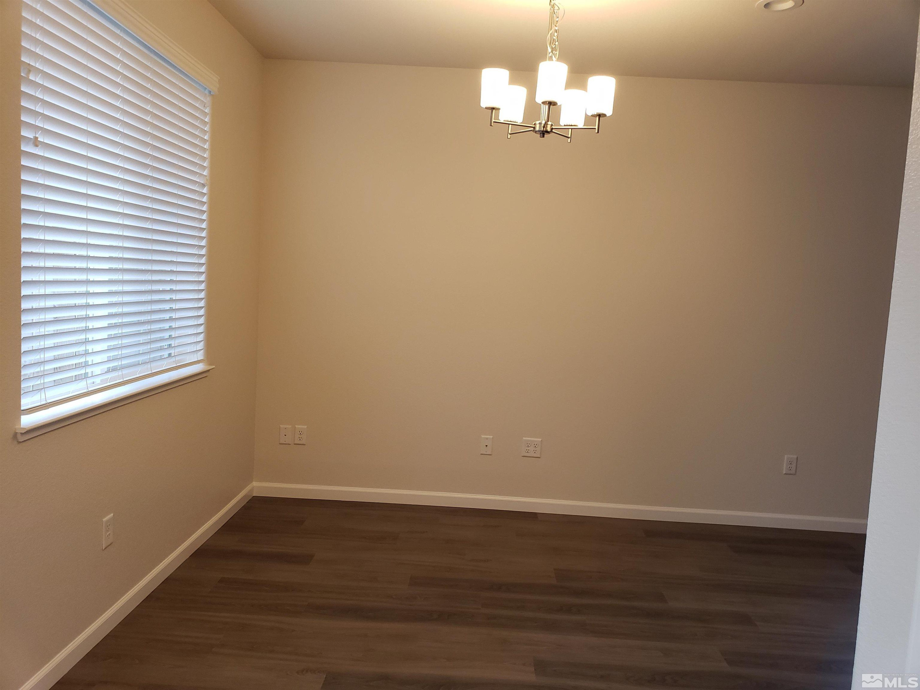 3655 Oaklawn Street Reno, NV 89512 - Photo 6 of 24 Photo 6