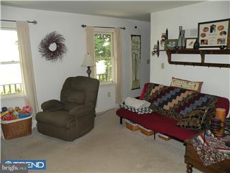 260 Stricker Road Robesonia, PA 19551 - Photo 6 of 12 Living Room