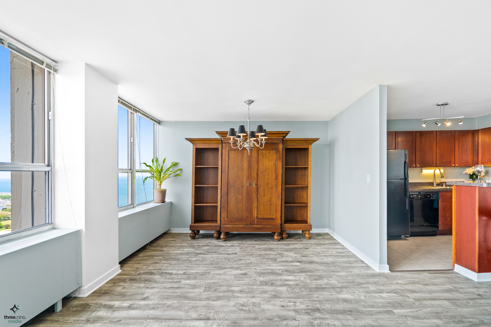 655 West Irving Park Road, Unit 3214 Chicago, IL 60613 - Photo 14 of 37