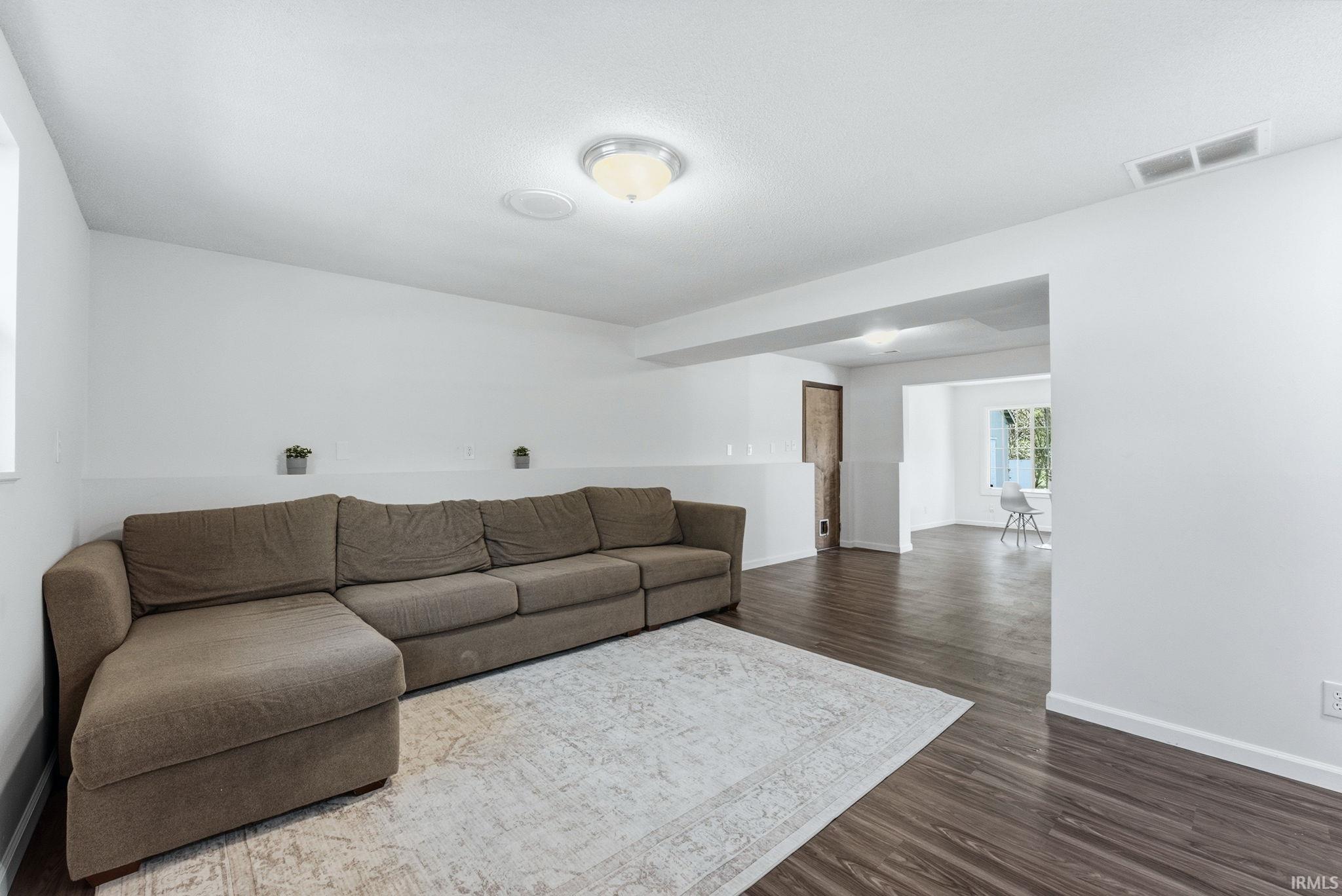 715 West 9th Street Rochester, IN 46975 - Photo 19 of 31 Gallery Image 19