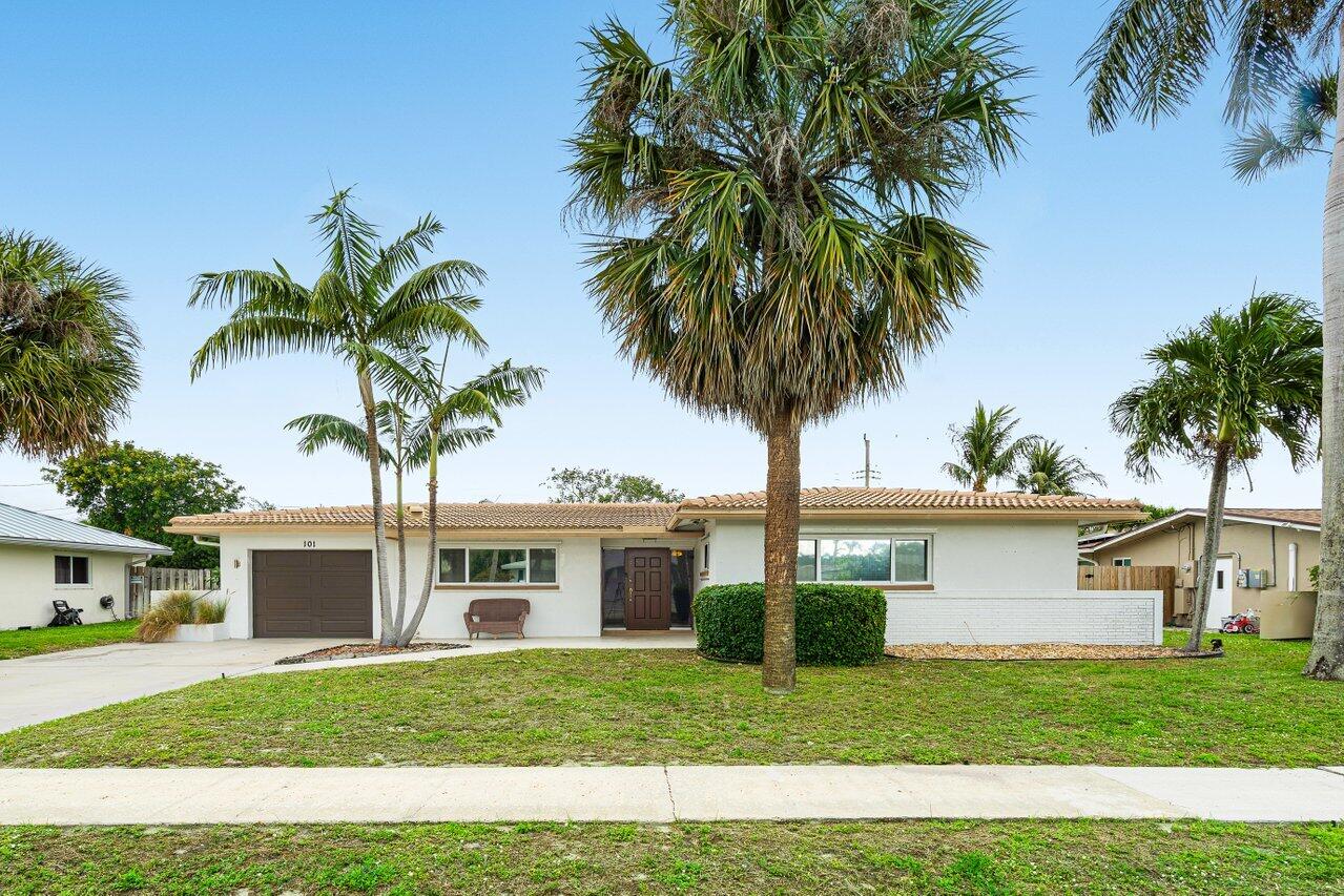 101 Palamino Circle Boca Raton, FL 33487 - Photo 1 of 17 001-101PalaminoCircle-BocaRaton-FL-33487