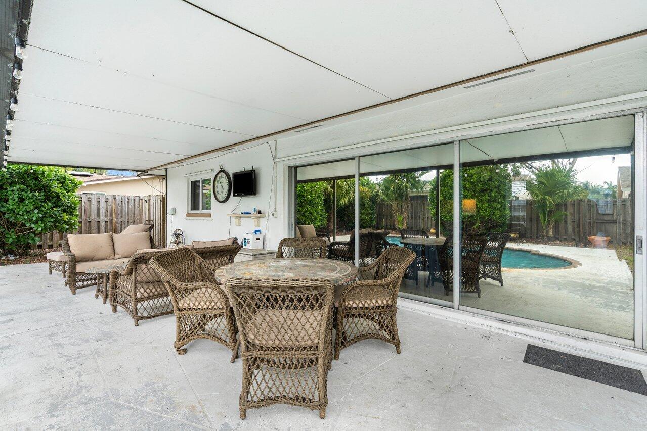 101 Palamino Circle Boca Raton, FL 33487 - Photo 15 of 17 021-101PalaminoCircle-BocaRaton-FL-33487