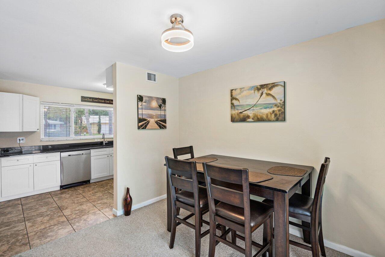 101 Palamino Circle Boca Raton, FL 33487 - Photo 7 of 17 010-101PalaminoCircle-BocaRaton-FL-33487