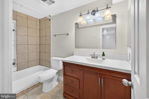$409,900 | 12585 Kempston Lane, Woodbridge, VA 22192