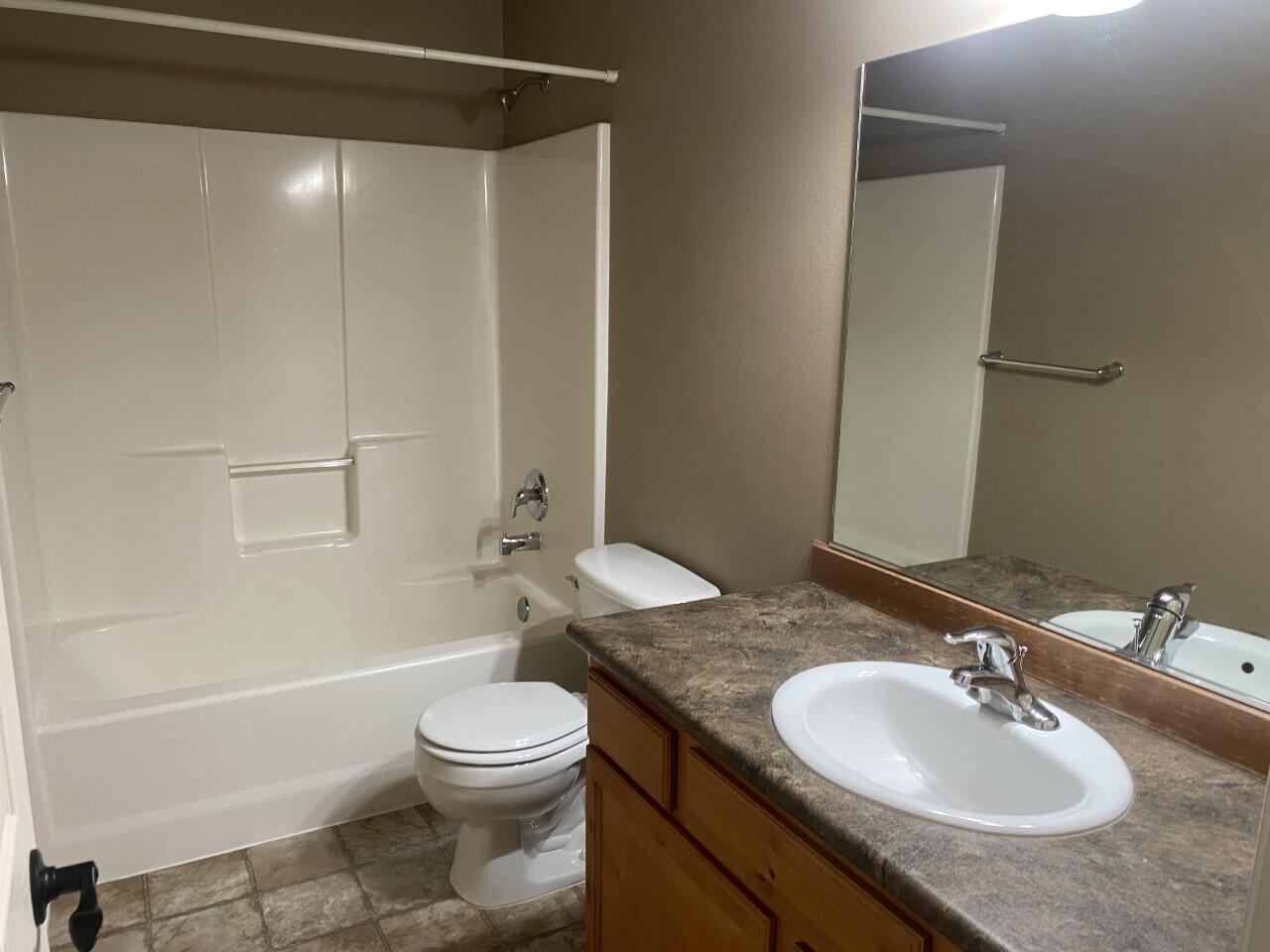 16457 Riley Drive La Pine, OR 97739 - Photo 12 of 13 Riley Guest Bath