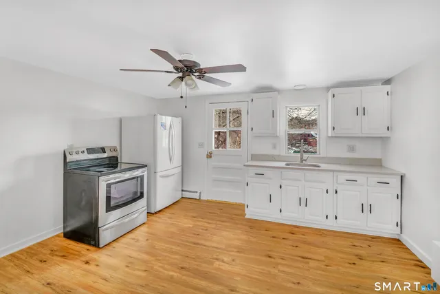 $1,900 | 56 North Main Street, Unit 4, Beacon Falls, CT 06403