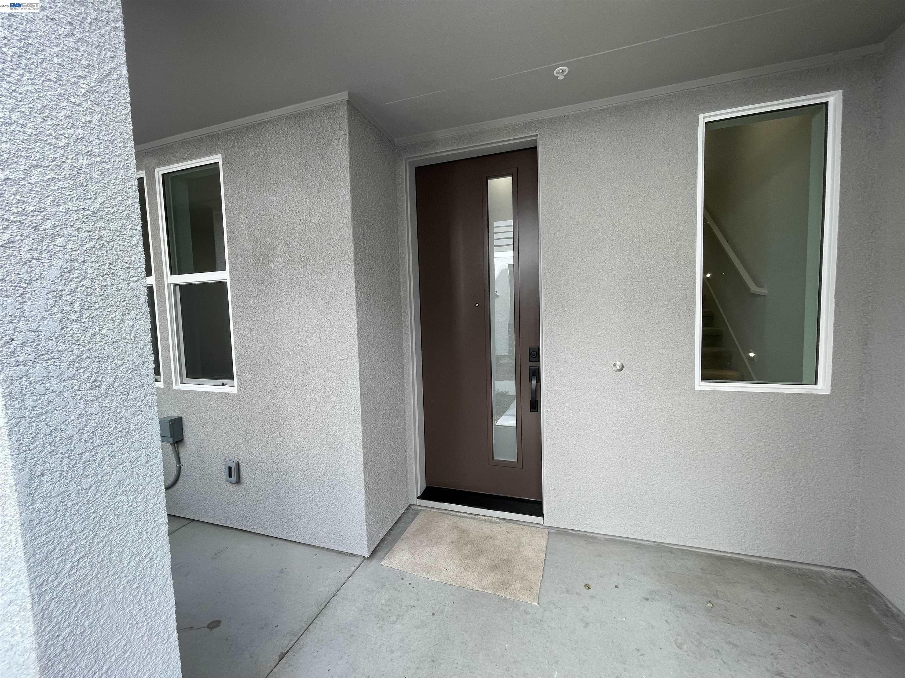 5708 Melon Court San Ramon, CA 94583 - Photo 4 of 31 an empty room with windows